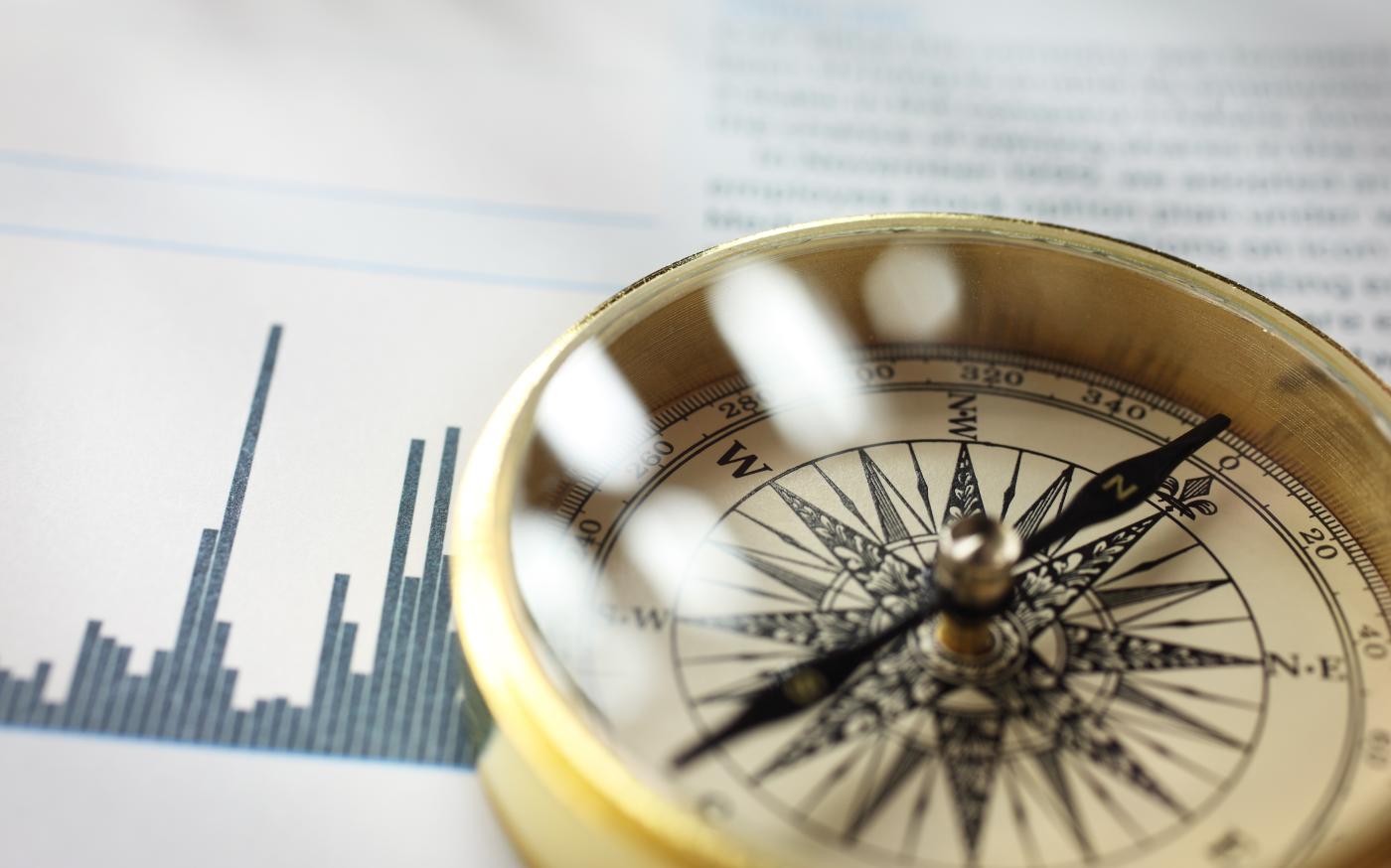 Compass with graph